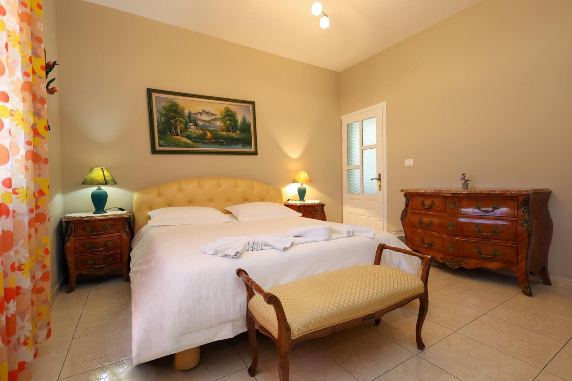 Apartaments Mimani 2 Berat Rum bild