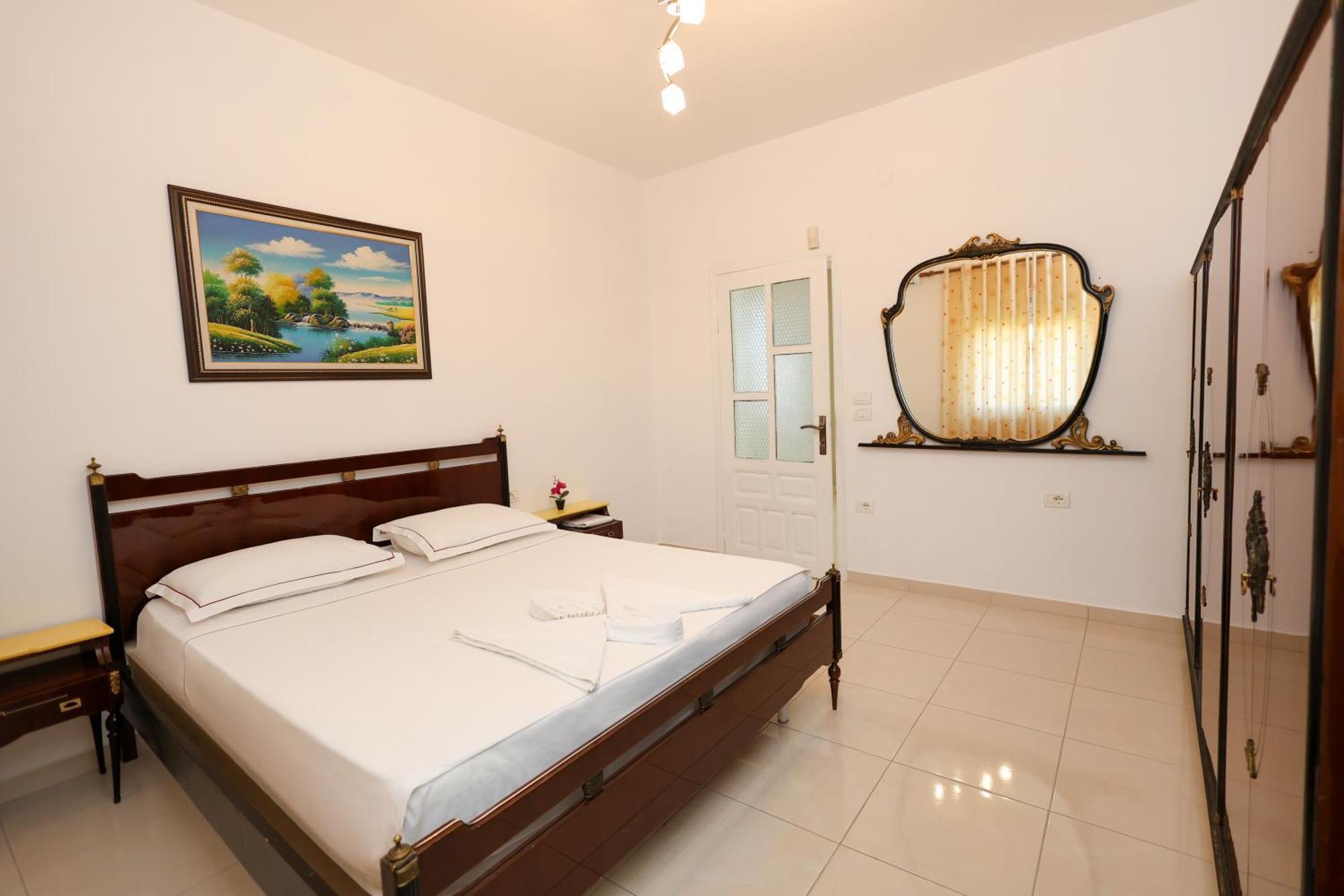 Apartaments Mimani 2 Berat Rum bild